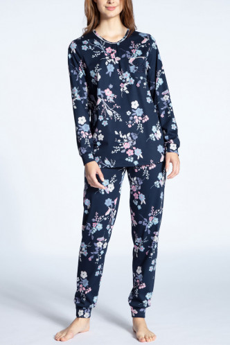 Abbildung zu Pyjama lang mit Bündchen (41133) der Marke Calida aus der Serie Cosy Cotton Nights