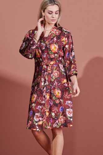 Abbildung zu Sarai Scarlett Kimono (401737-367) der Marke ESSENZA aus der Serie Loungewear 2021-2