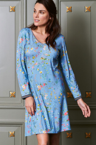 Abbildung zu Dana Petites Fleurs Nightdress (51503197-208) der Marke Pip Studio aus der Serie Nightwear 2021-2
