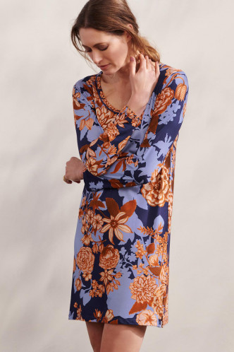 Abbildung zu Emmy Flore Nightdress Long Sleeve (100610-544) der Marke ESSENZA aus der Serie Nightwear 2022