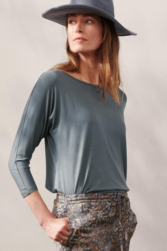 Abbildung zu Donna Uni Top 3/4 Sleeve (100603-537) der Marke ESSENZA aus der Serie Loungewear 2022
